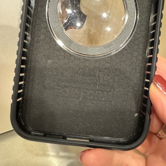 Rokform Eagle 3 Golf Case for 14 Pro Max - Picture 2 of 5